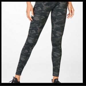 FABLETICS camouflage yoga running Pilates legging pant with key pockets